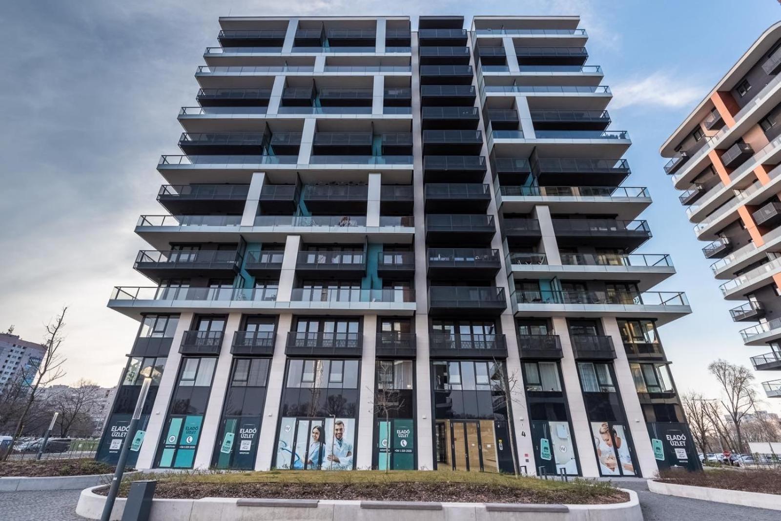 Waterfront City River View Будапеща Екстериор снимка